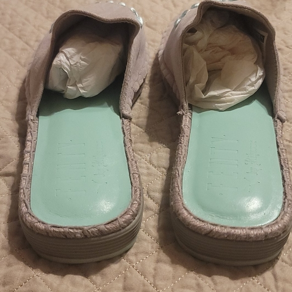 Fenty x Puma Suede Mules - Picture 4 of 6